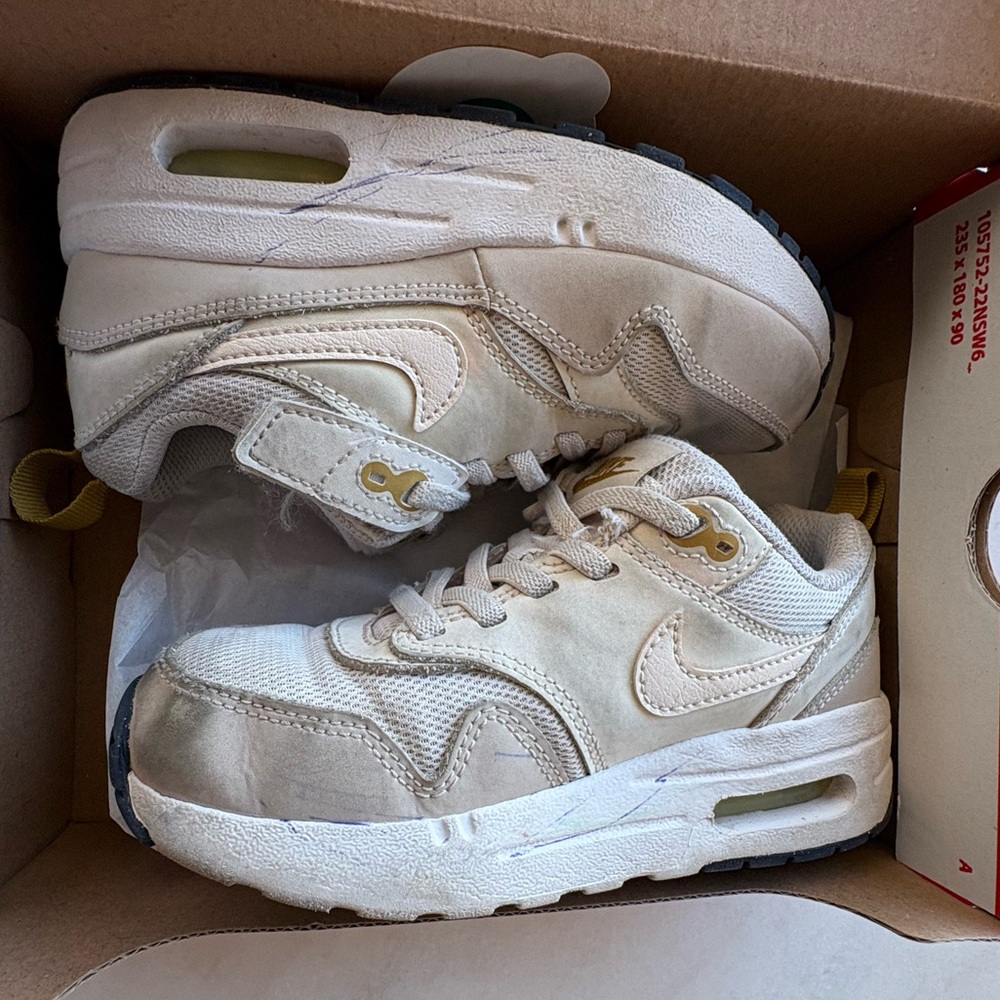 Nike Kids Velcro Sneakers